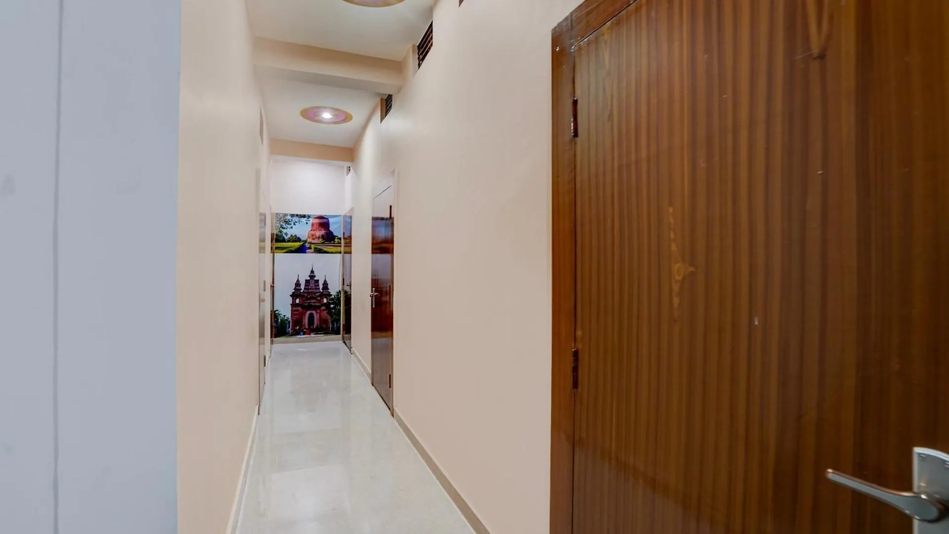 Hotel O Buddha Stay Inn Varanasi Indien